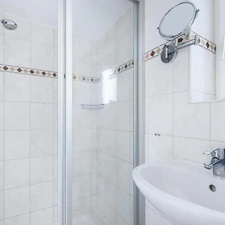 Haus Weissenburg, Whg Garten West * Wenningstedt-Braderup